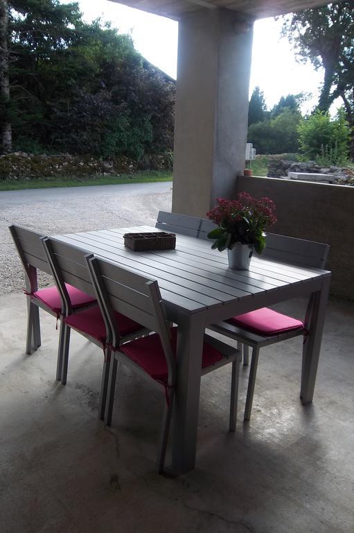 Gite De La Saugiat Le Fied Bagian luar foto